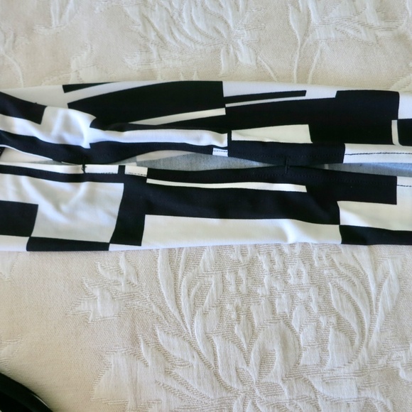 Alfani Black and White Slit Sleeve Tunic Top Size XS - Picture 8 of 13